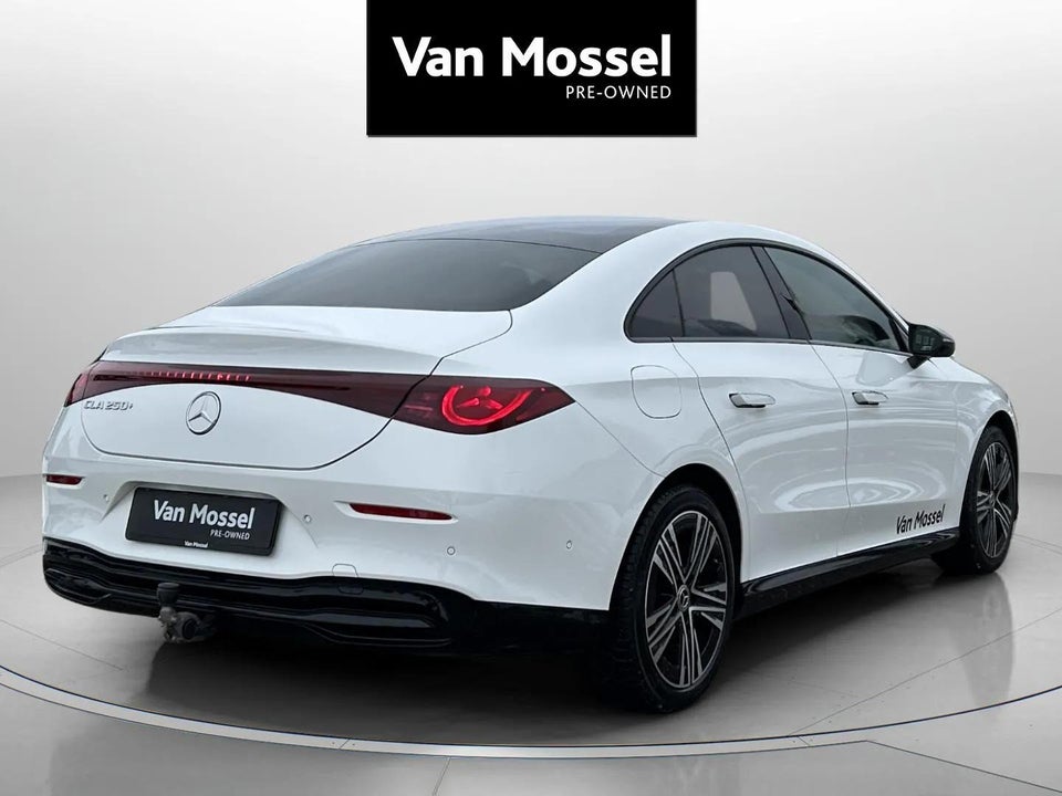 Mercedes CLA250+ EQ Progressive 4d