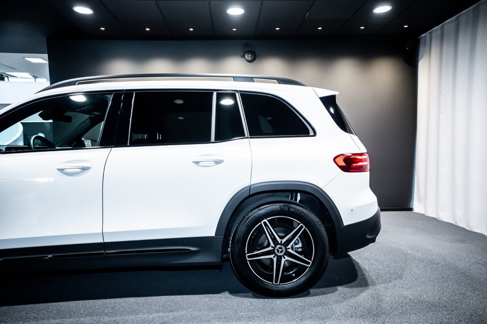 Mercedes EQB350 AMG Advance 4Matic 5d