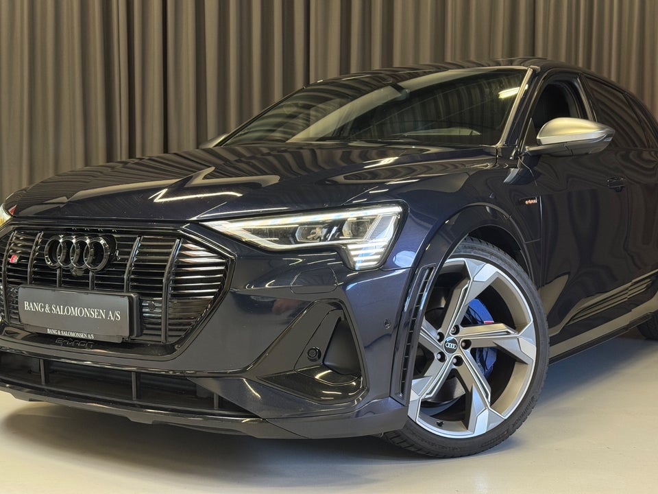 Audi e-tron S quattro 5d