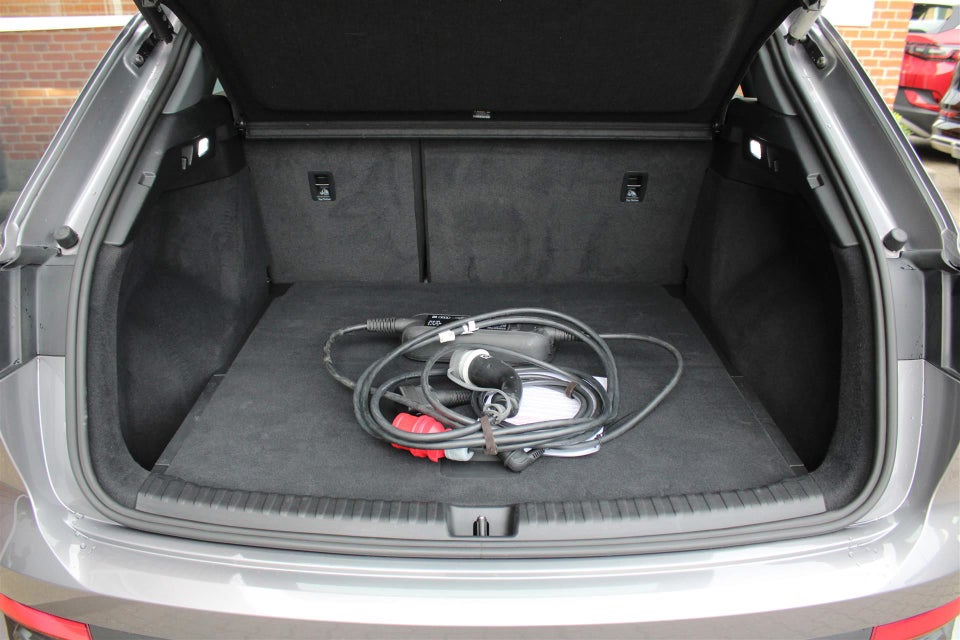 Audi Q4 e-tron 40 S-line 5d