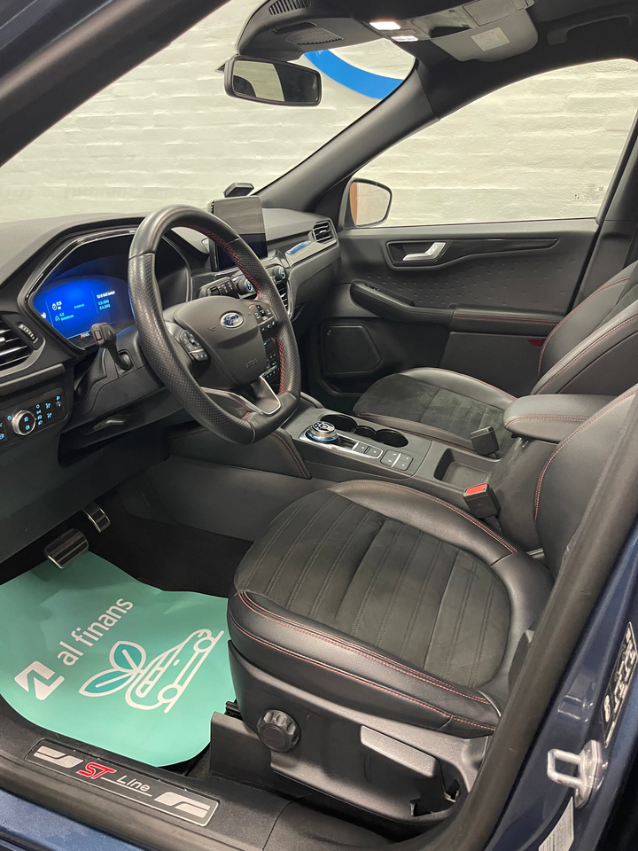 Ford Kuga 2,5 PHEV ST-Line X CVT 5d