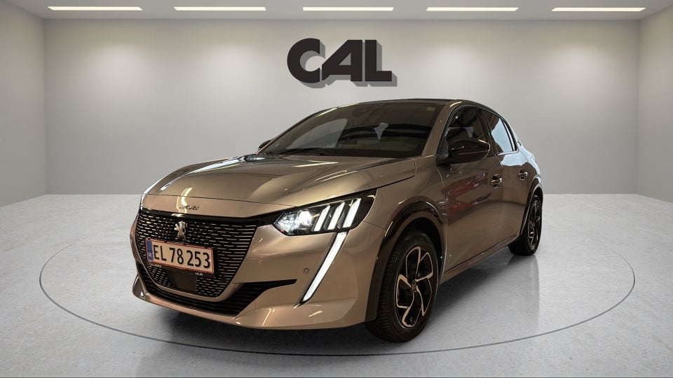 Peugeot e-208 50 GT 5d