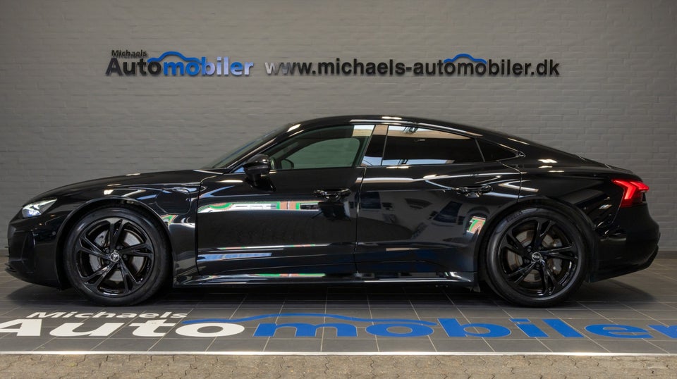 Audi e-tron GT quattro 4d