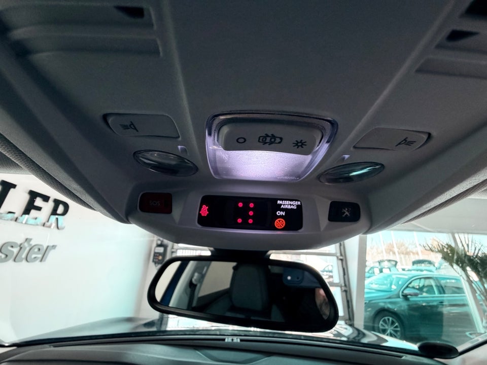 Peugeot 3008 1,5 BlueHDi 130 Allure EAT8 5d