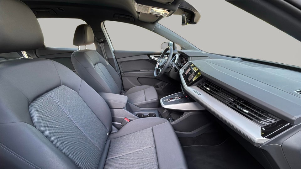 Audi Q4 e-tron 45 Advanced 5d