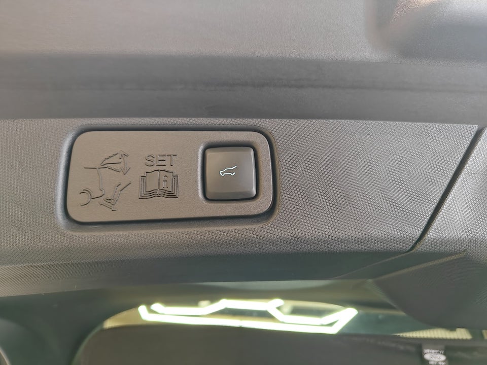 Ford Mustang Mach-E 70 Standard Range AWD 5d
