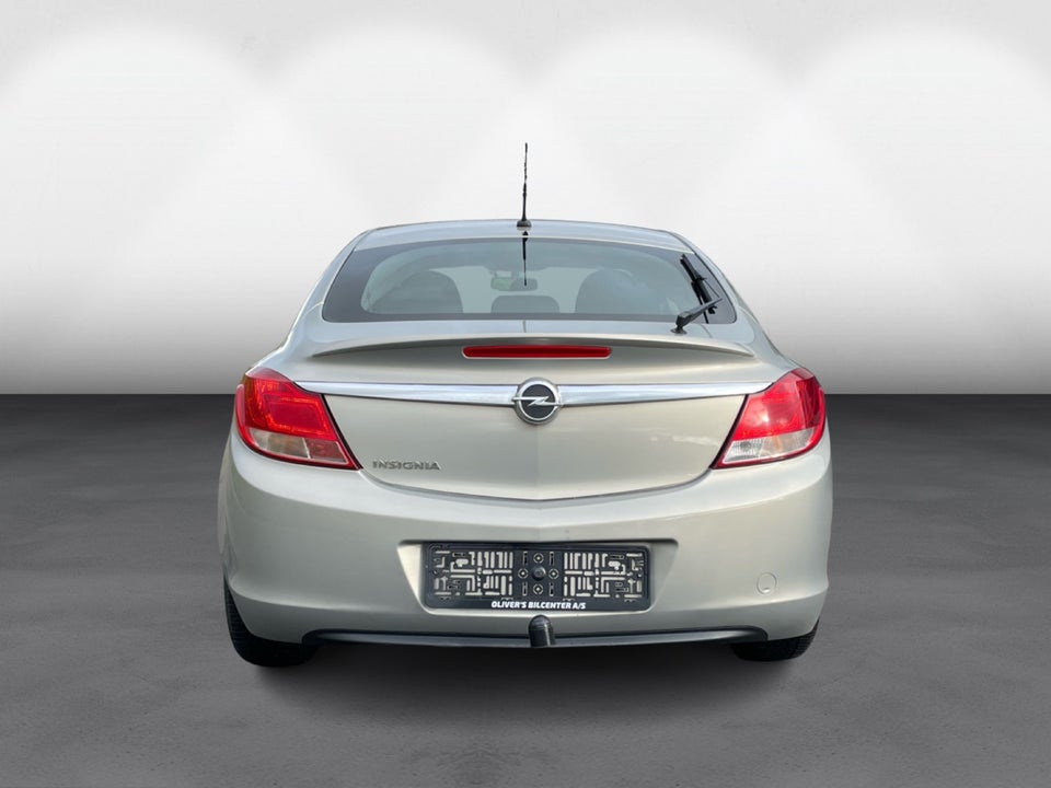 Opel Insignia 1,8 Cosmo 4d