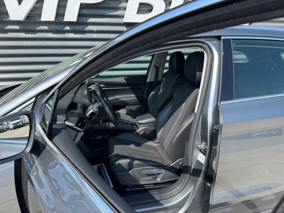 Skoda Enyaq 80x iV Plus 5d