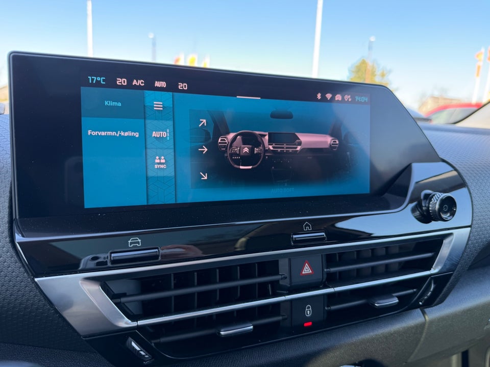 Citroën ë-C4 X 50 Shine 4d