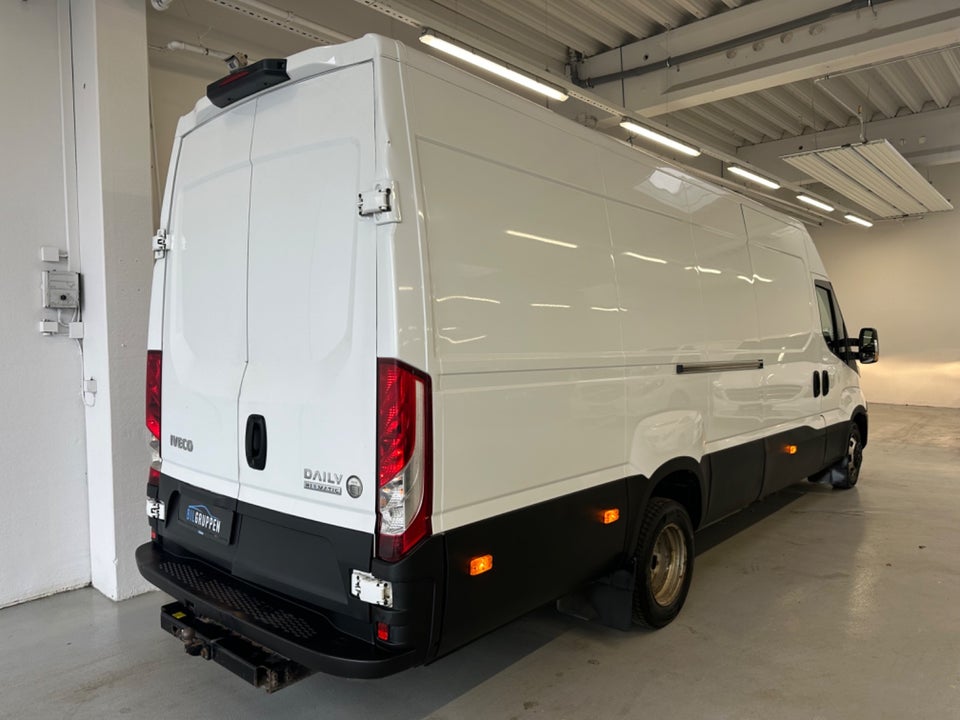 Iveco Daily 3,0 35C18 16m³ Van AG8