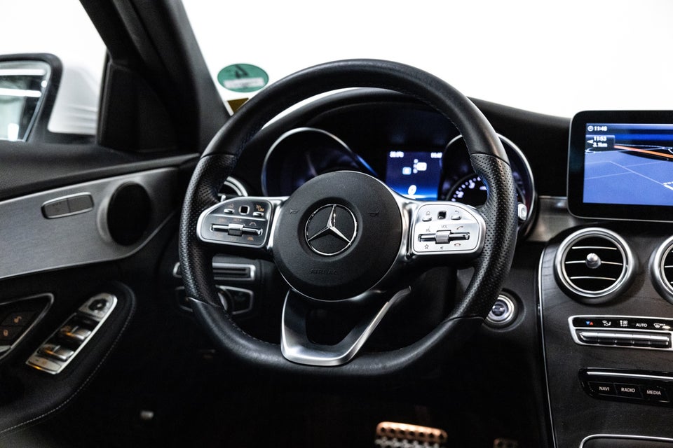 Mercedes C300 2,0 AMG Line aut. 4d