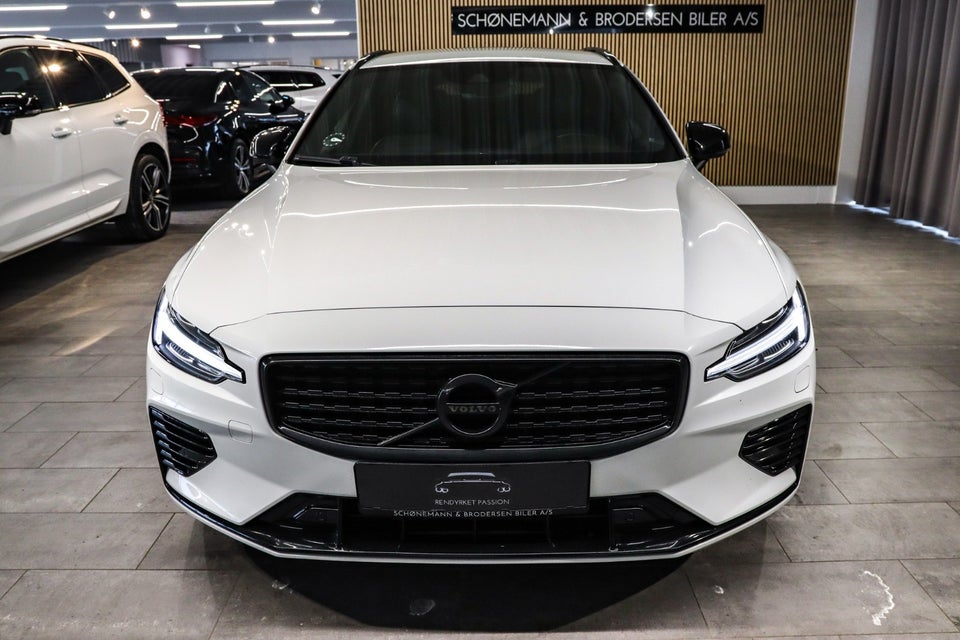 Volvo V60 2,0 T6 ReCharge R-Design aut. AWD 5d