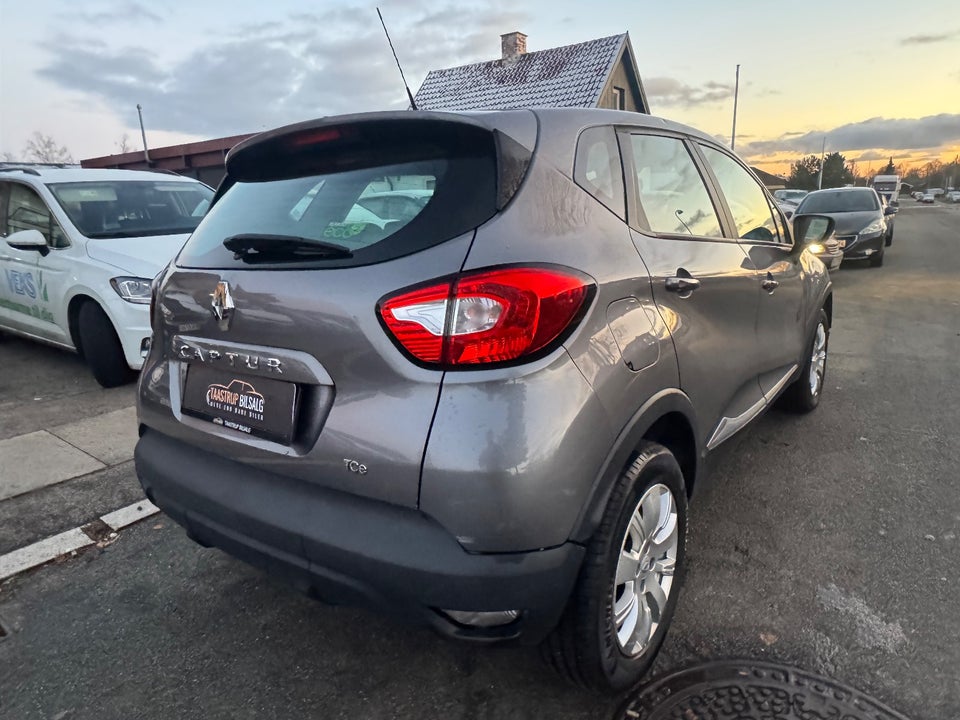 Renault Captur 0,9 TCe 90 Authentique 5d