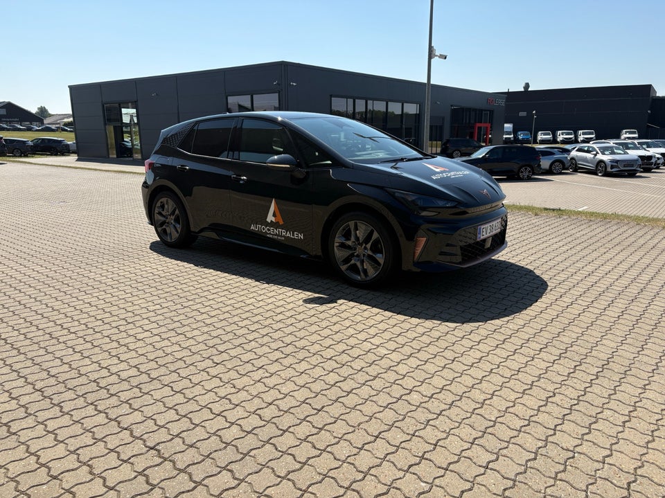 Cupra Born 58 Plus 5d