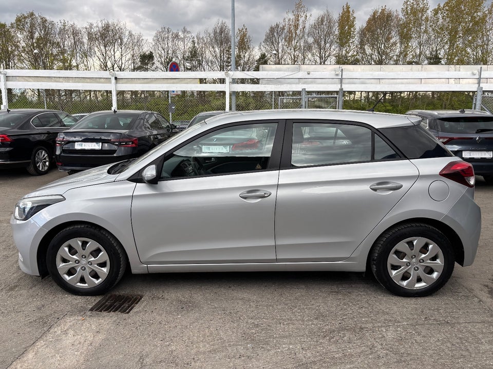 Hyundai i20 1,25 Vision 5d