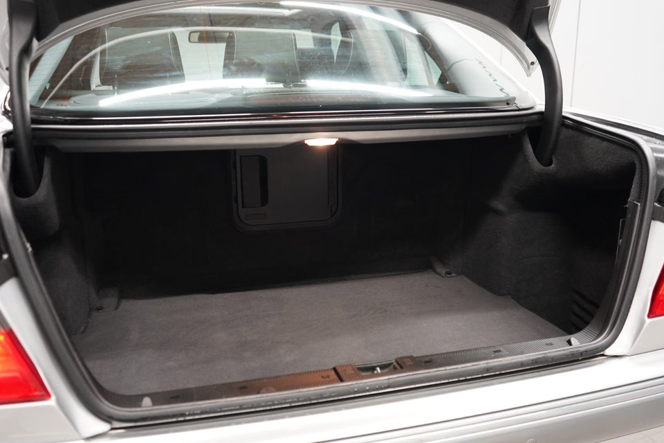 Mercedes E320 3,2 Elegance 4d