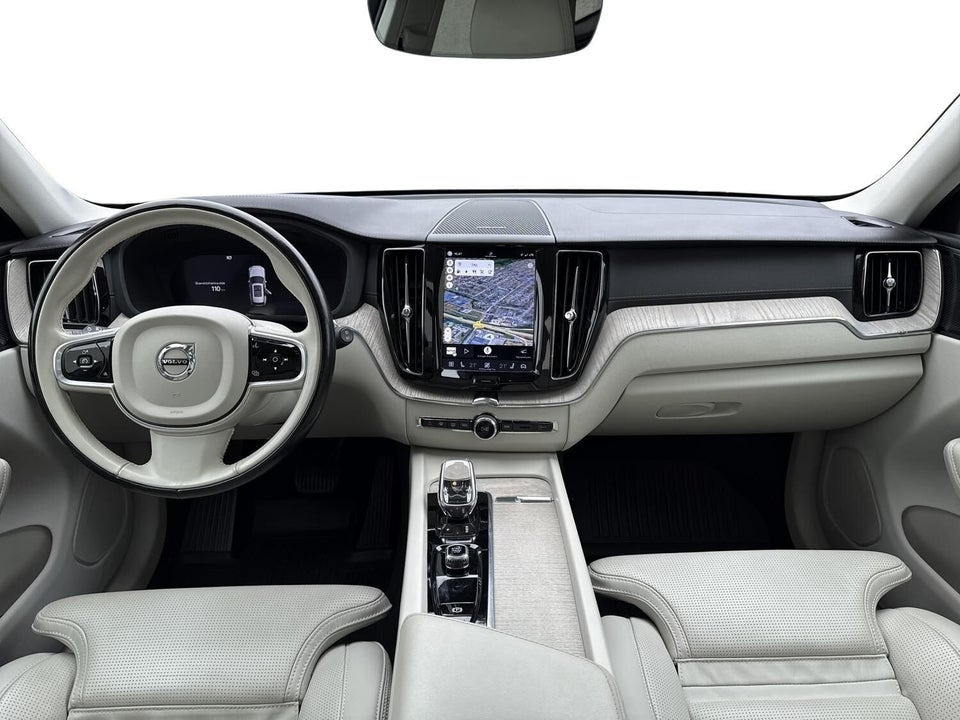Volvo XC60 2,0 T8 ReCharge Inscription aut. AWD 5d