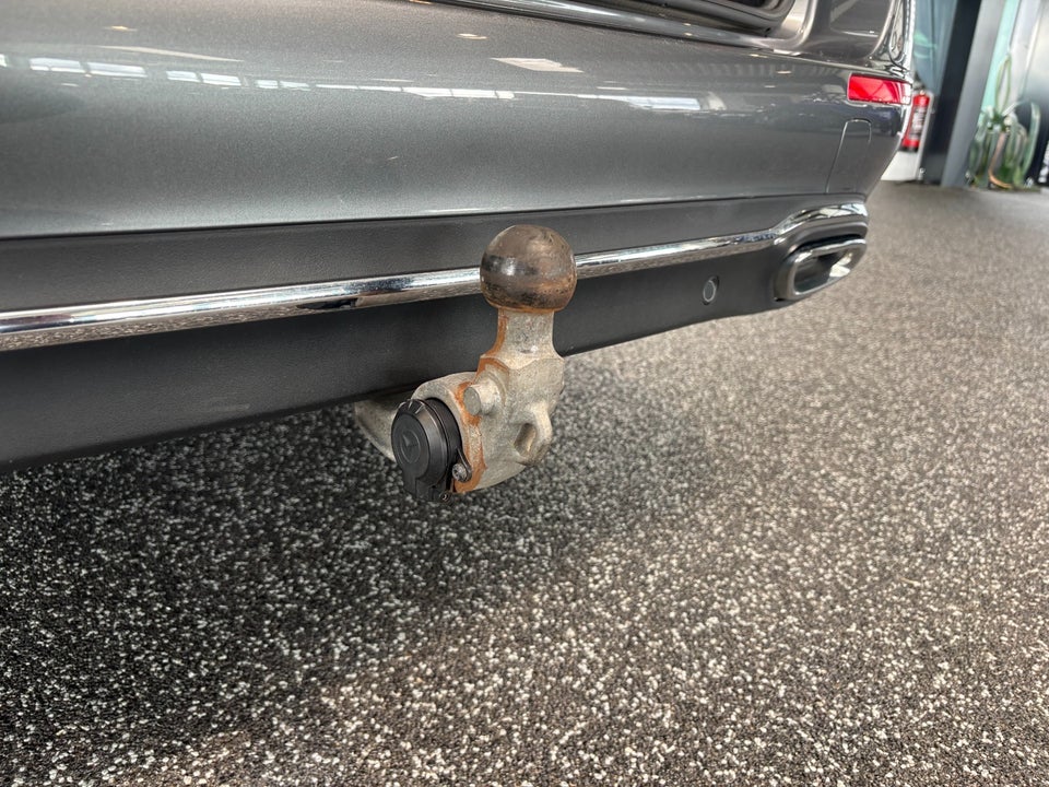 Mercedes E300 de 2,0 Avantgarde stc. aut. 5d