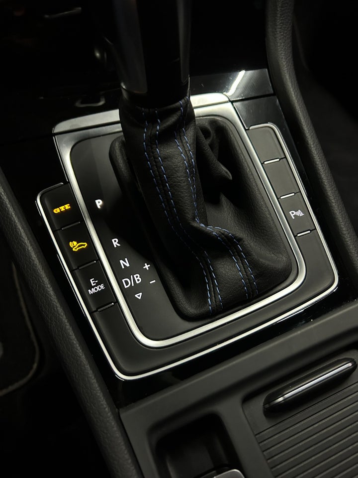 VW Golf VII 1,4 GTE DSG 5d