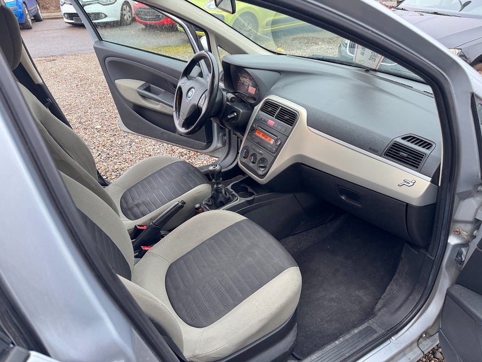 Fiat Grande Punto 1,4 Active 5d