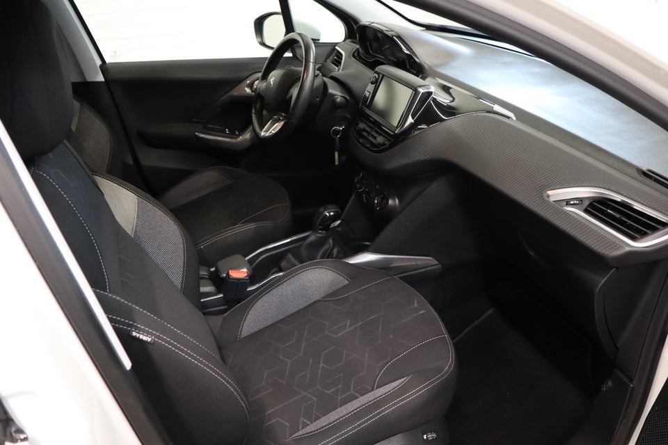 Peugeot 2008 1,2 VTi 82 Active 5d