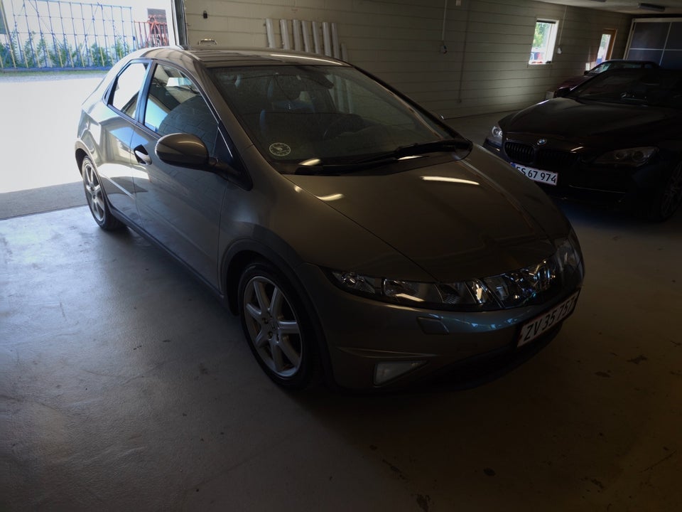 Honda Civic 1,8 Sport 5d