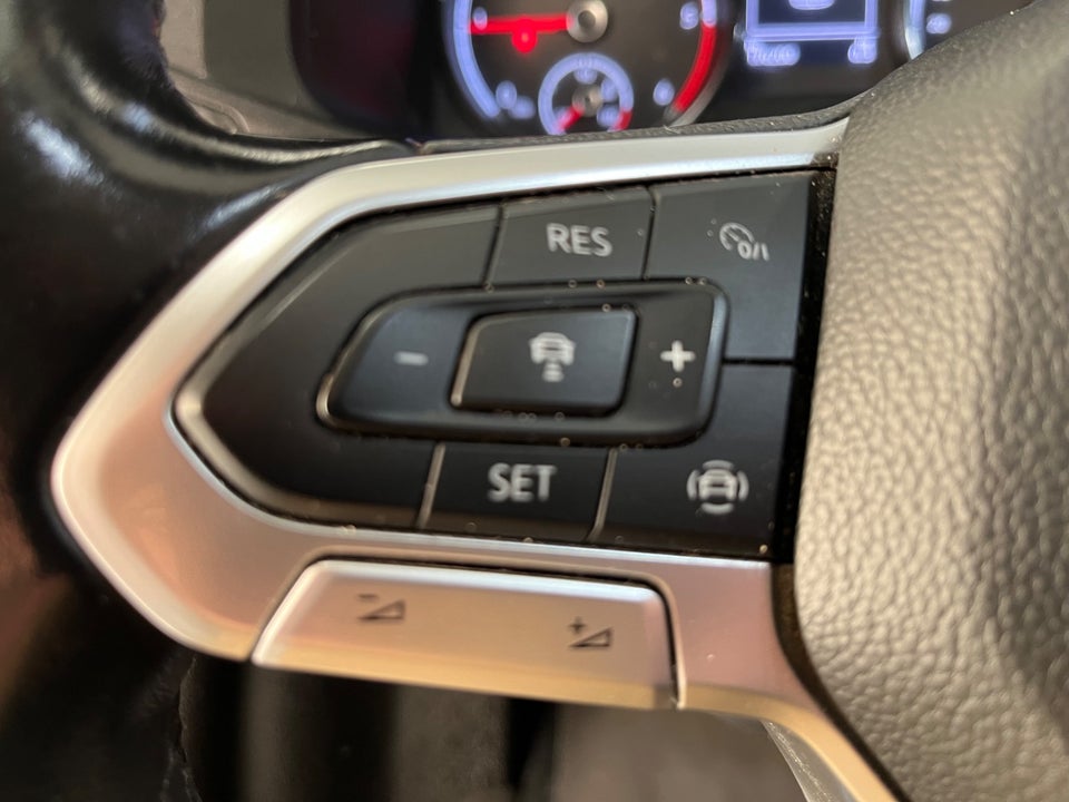 VW Transporter 2,0 TDi 150 Kassevogn DSG 4Motion kort