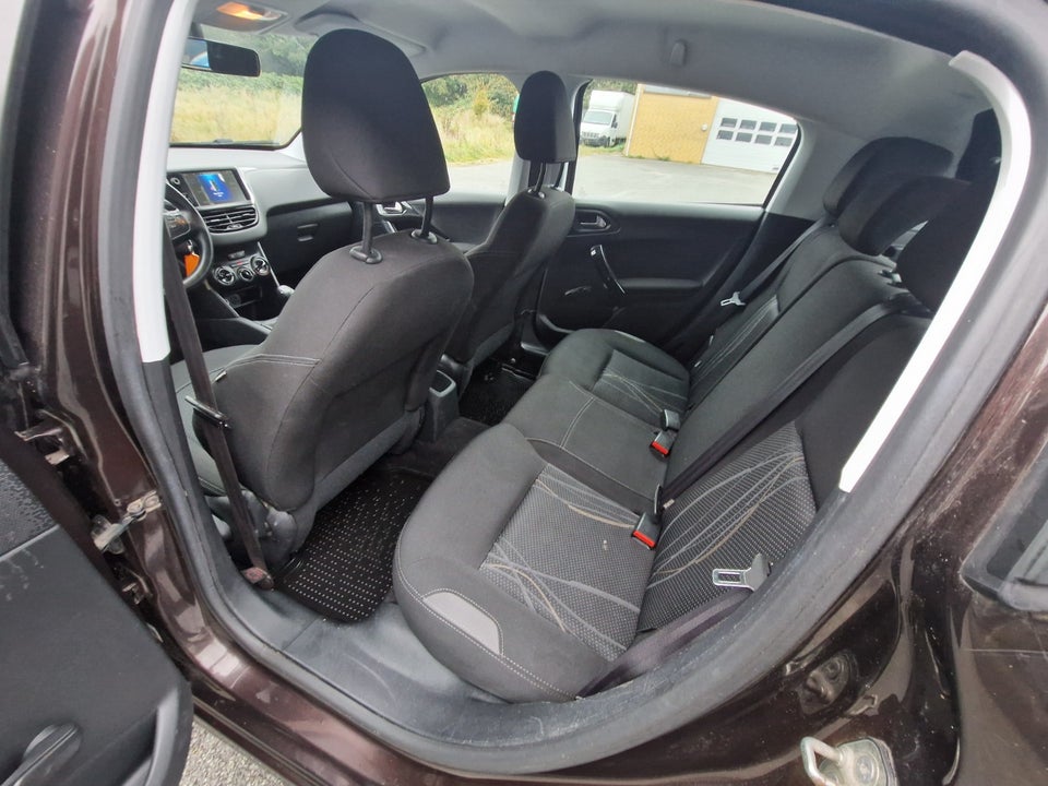 Peugeot 208 1,4 HDi 68 Active 5d