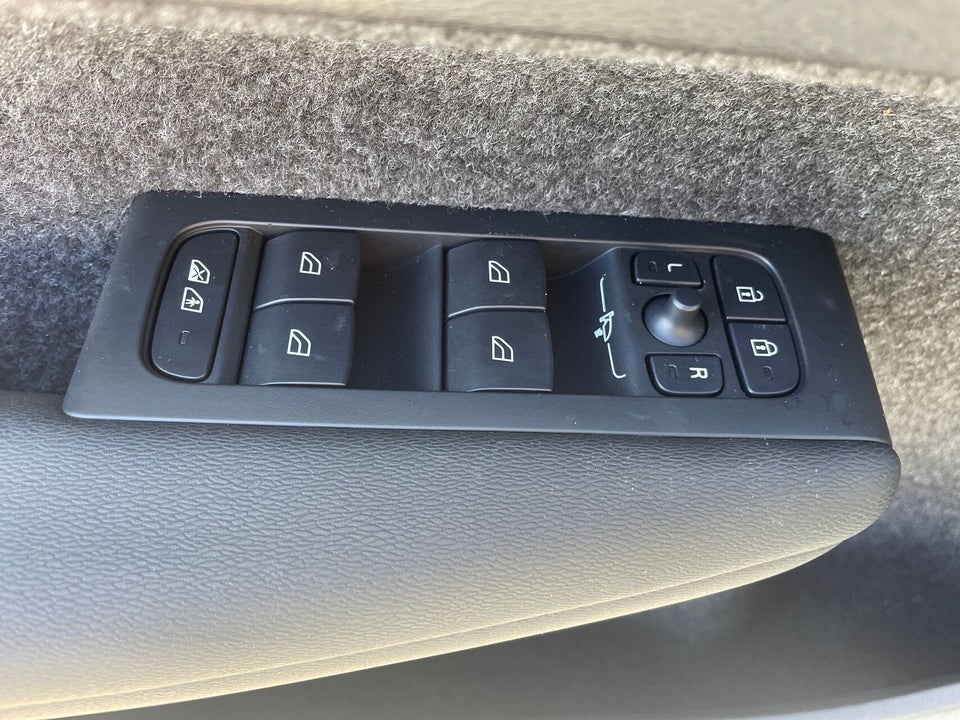 Volvo EC40 Twin Performance Ultra 5d