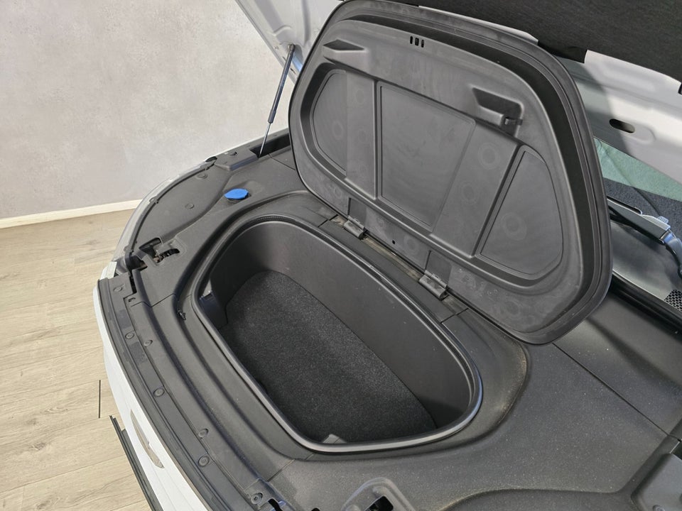 Volvo XC40 P8 ReCharge Twin R-Design 5d