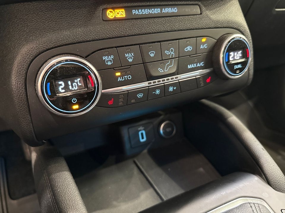 Ford Focus 1,0 EcoBoost Titanium stc. 5d