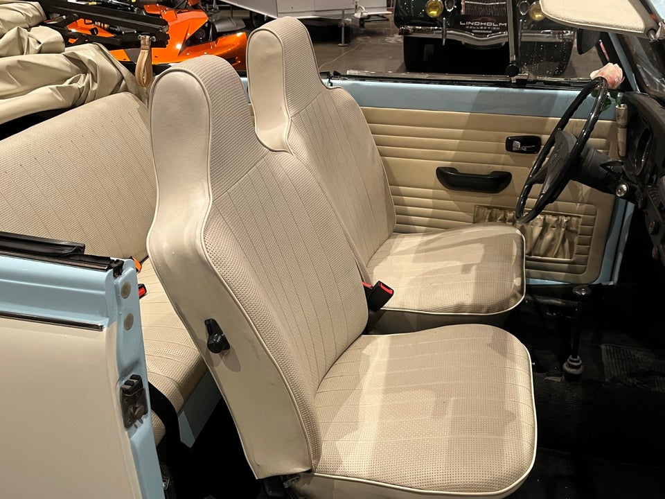 VW 1302 1,6 Cabriolet 2d