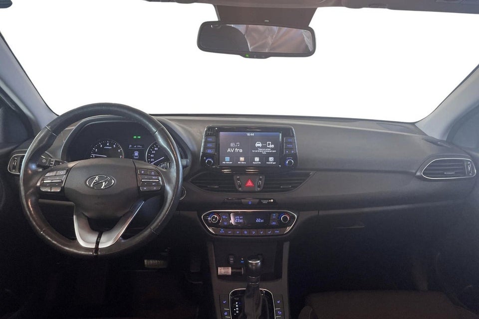 Hyundai i30 1,4 T-GDi Trend DCT 5d