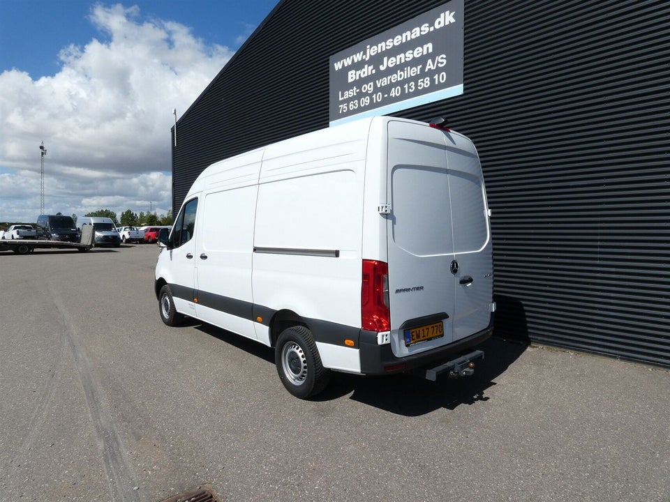 Mercedes Sprinter 317 2,0 CDi A2 Kassevogn PRO aut. RWD