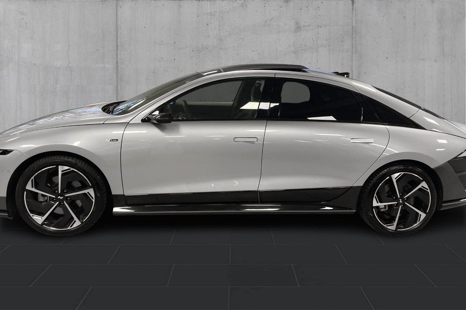 Hyundai Ioniq 6 84 N Line+ AWD 4d
