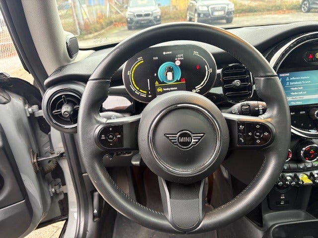 MINI Cooper SE Edition Premium Plus 3d