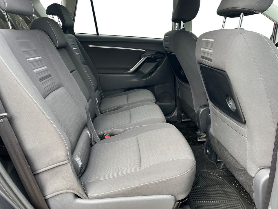 Toyota Verso 1,8 VVT-i T2 Premium 5d