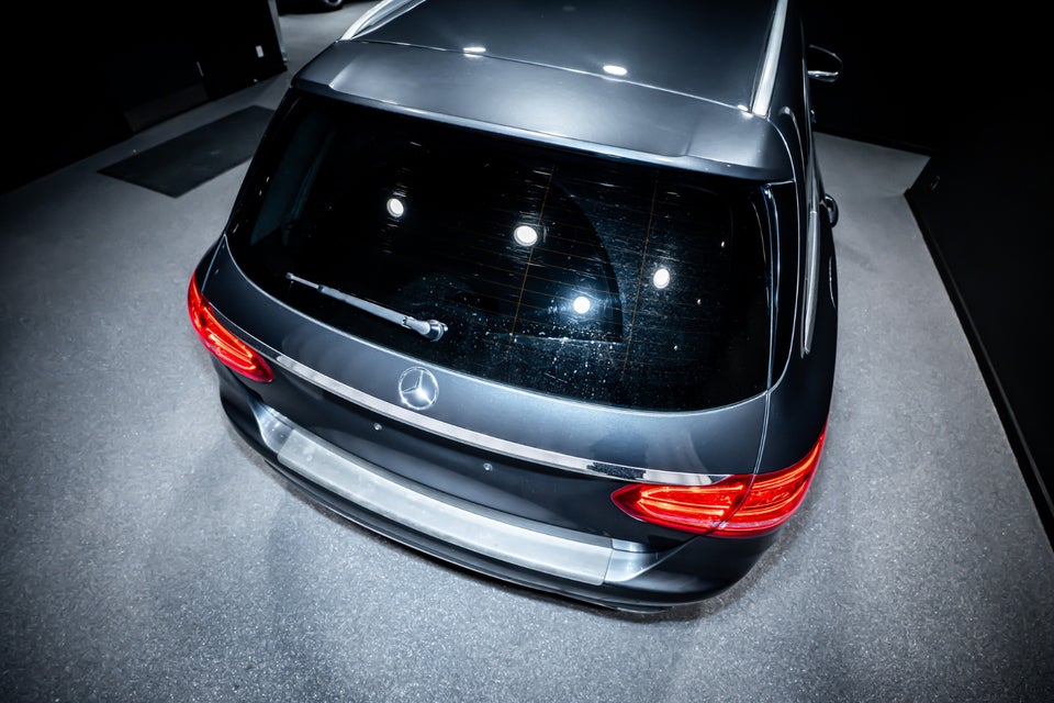 Mercedes C220 d 2,2 Avantgarde stc. aut. 5d