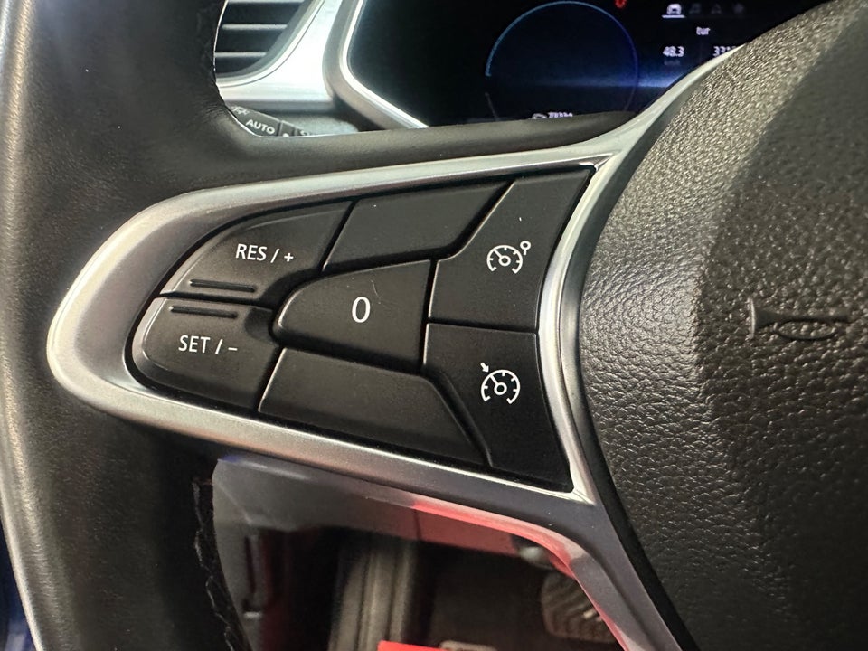 Renault Captur 1,6 E-Tech Intens 5d