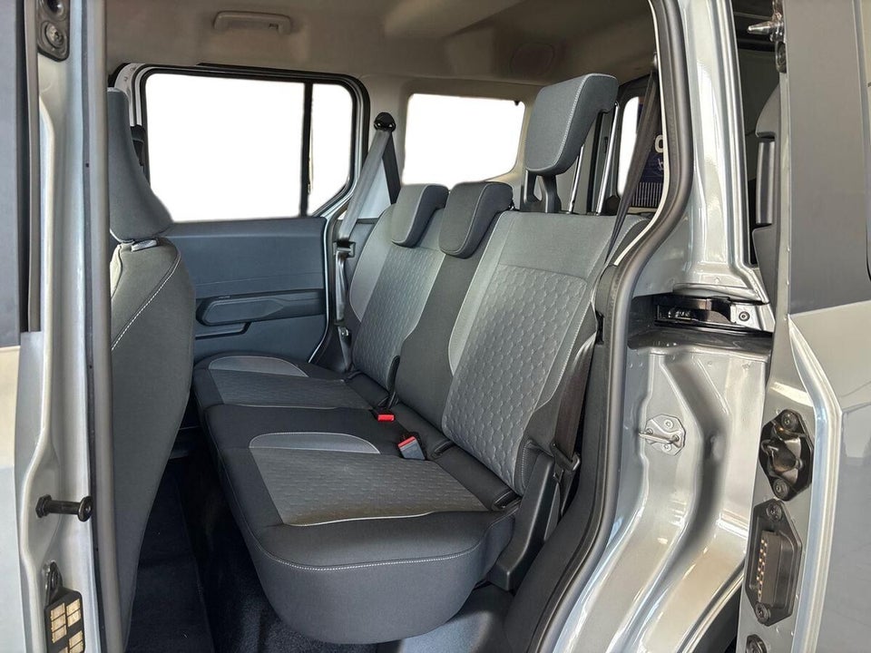 Ford E-Tourneo Courier 46 Titanium