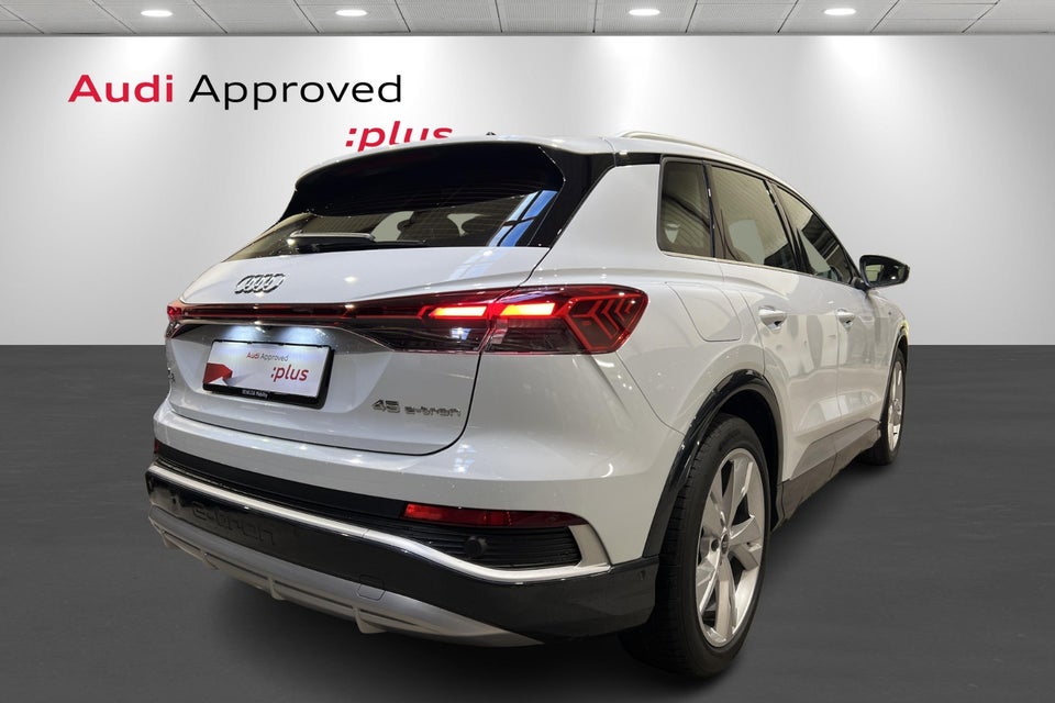 Audi Q4 e-tron 45 S-line 5d