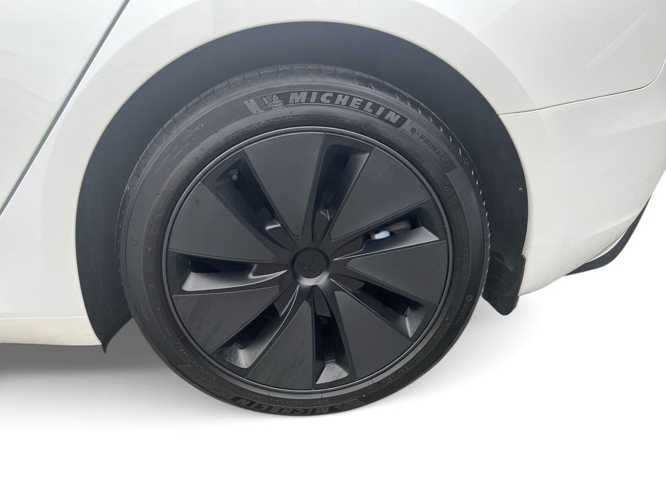 Tesla Model 3 Long Range AWD 4d