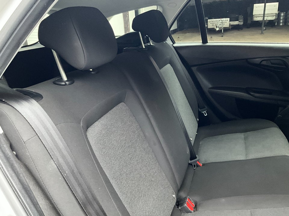 Fiat Tipo 1,4 16V Street SW 5d