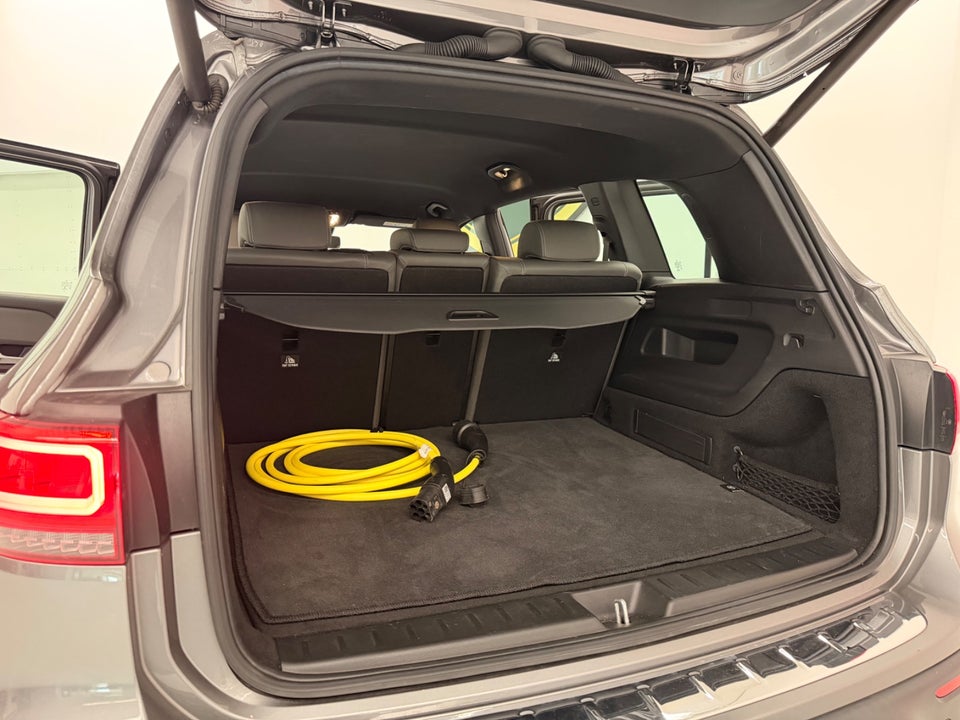 Mercedes EQB300 Progressive 4Matic 5d