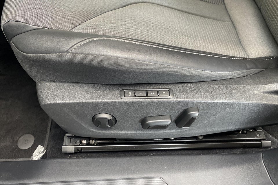 Skoda Enyaq 80 iV Loft 5d