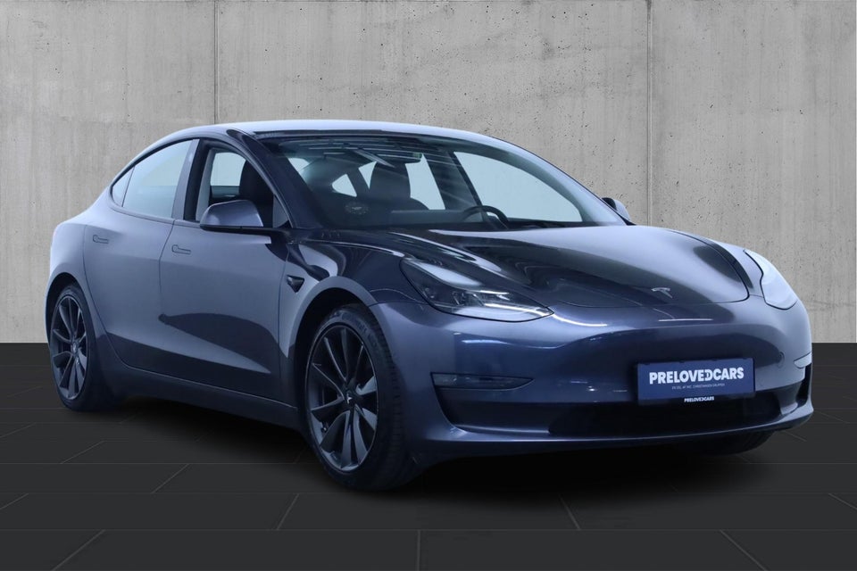 Tesla Model 3 Long Range AWD 4d