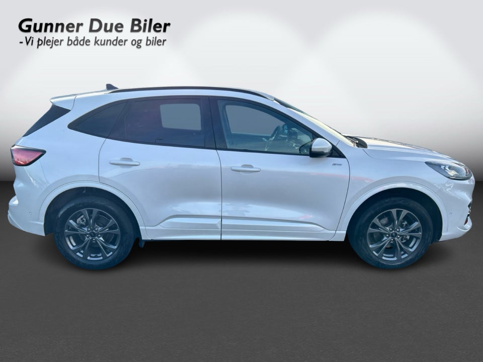 Ford Kuga 2,5 PHEV ST-Line X CVT 5d