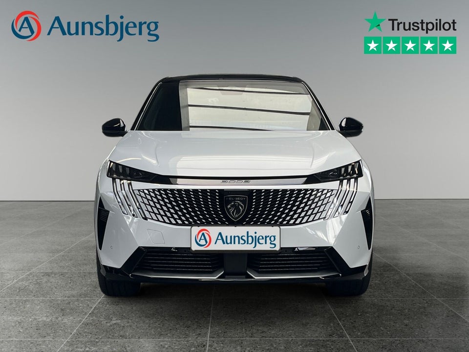 Peugeot e-3008 77 GT Pack 5d