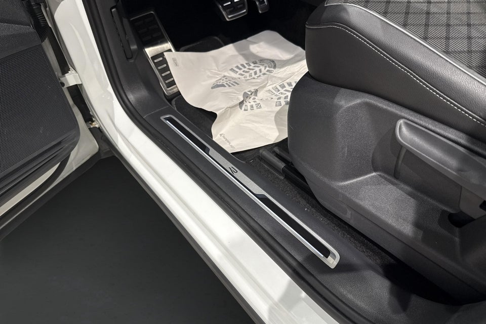 VW Tiguan 1,4 eHybrid R-line DSG 5d