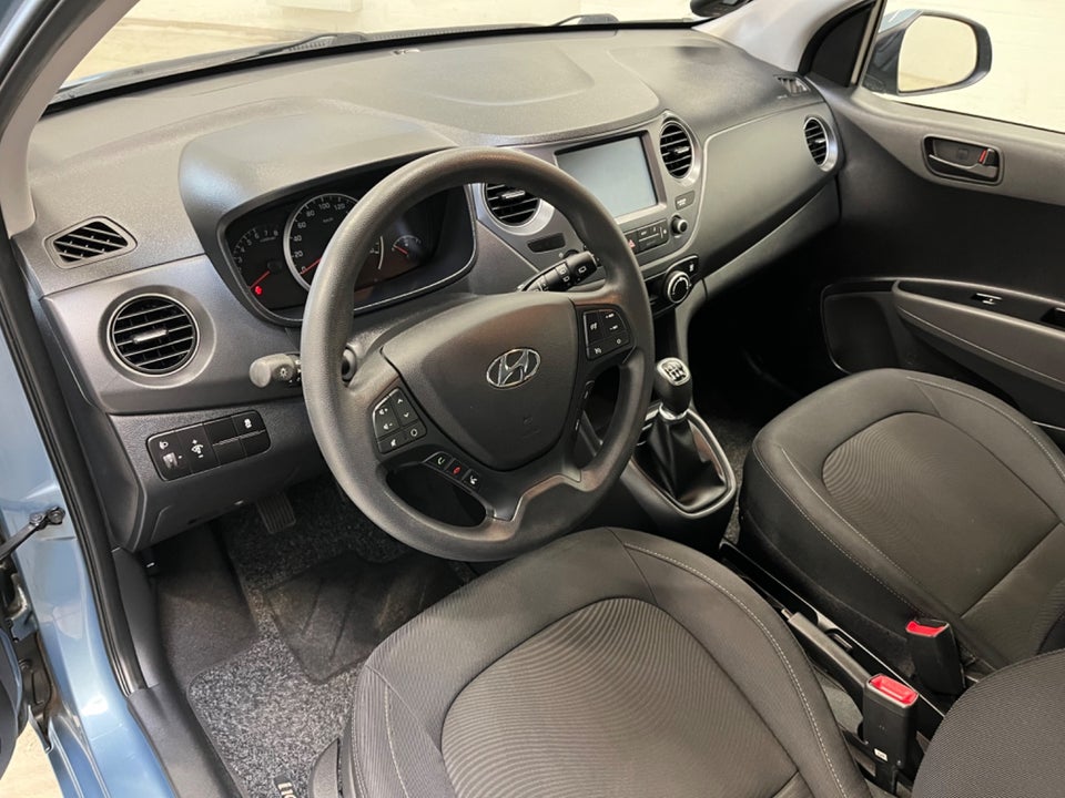 Hyundai i10 1,0 Touch 5d